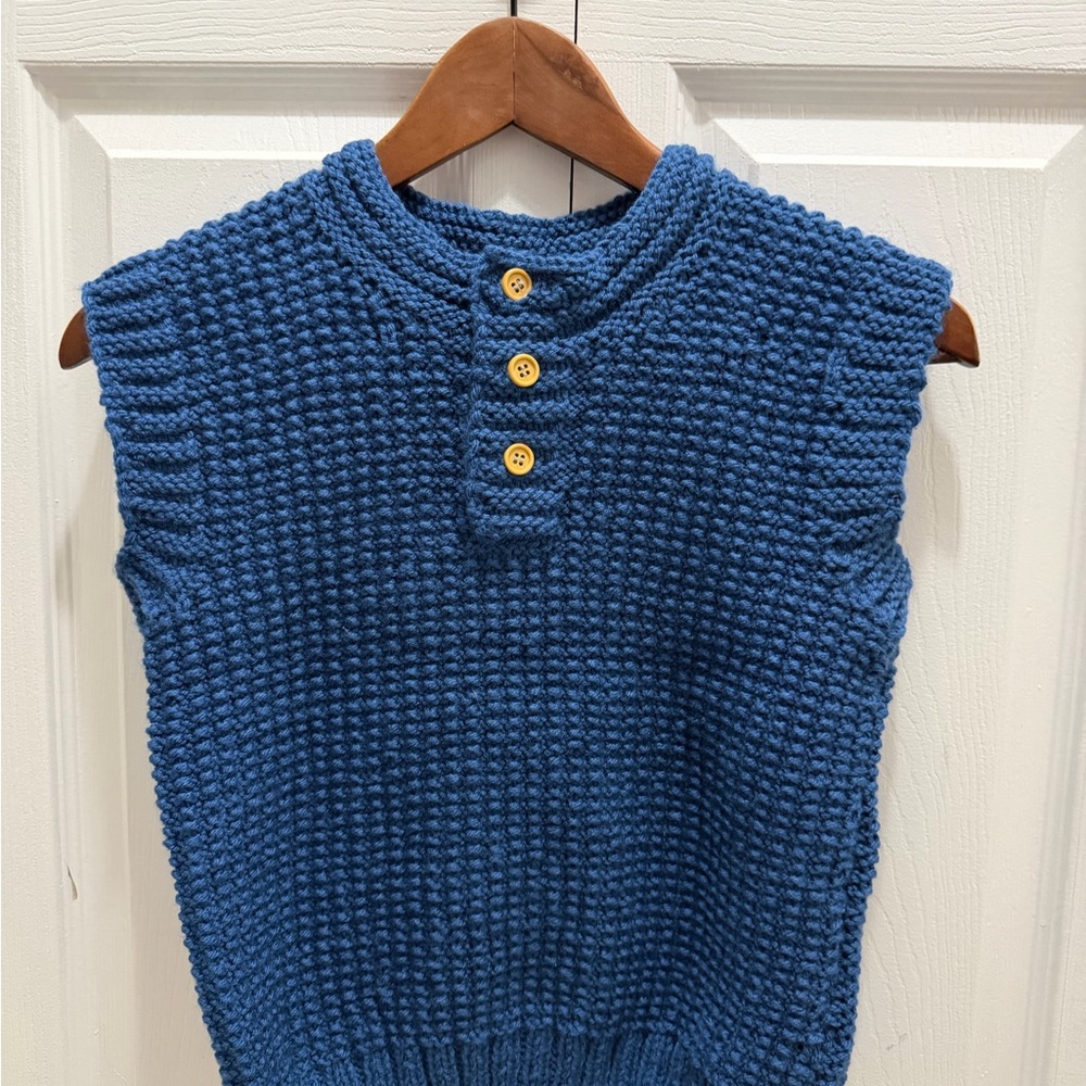 Blue Sleeveless Knit Sweater with Buttons